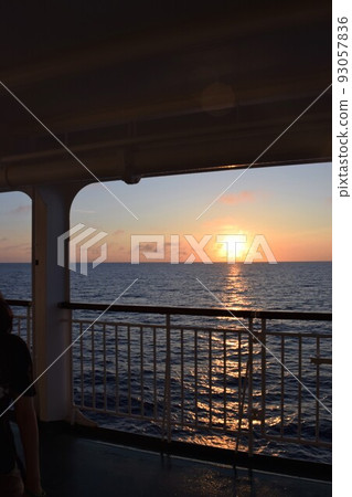 Ogasawara Islands Sunset seen from the Ogasawara Maru Ogasawara Islands Sunset seen from the Ogasawara Maru 93057836