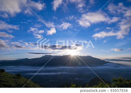 Sunrise of Aso Sunrise of Aso 93057856
