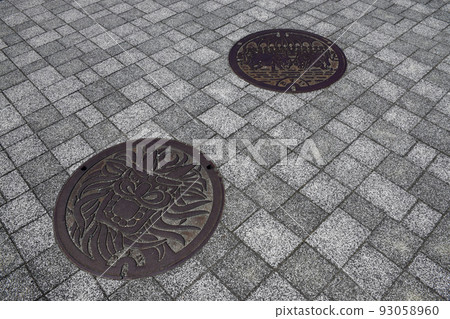 Sidewalk manhole cover in Uwajima city, Ehime prefecture 93058960