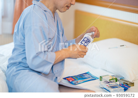 新型冠狀病毒傳染病住宿治療男性補液 93059172