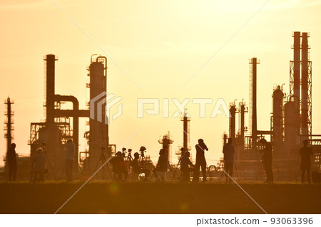 工業園區的夜景 工業園區的夜景 93063396