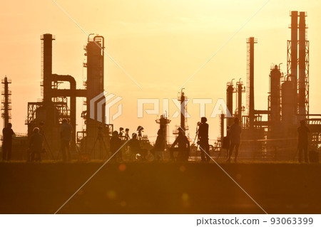 工業園區的夜景 93063399