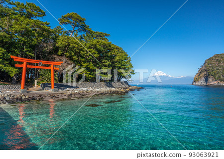 Suruga Bay Mt.Fuji Torii Gate "Toda, Numazu City" 93063921