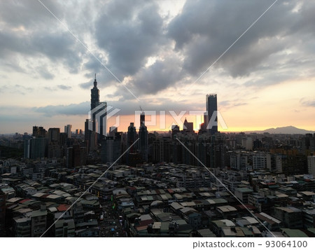 Xinyi District 93064100