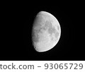 夏天的上弦月 93065729