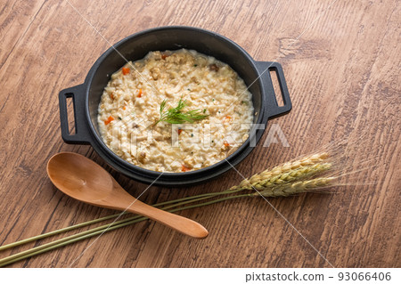 Oatmeal healthy food oatmeal 93066406