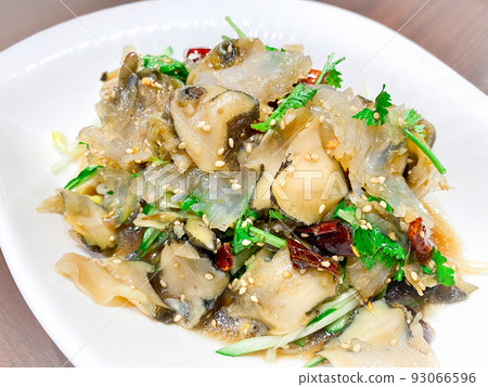 Chinese cold dish, old vinegar (turban shell and jellyfish with black vinegar) 93066596