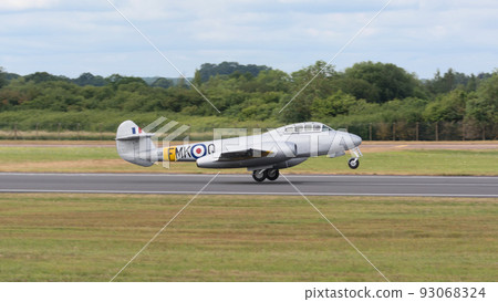 皇家空軍 Meteor T7 噴氣式教練機起飛 93068324