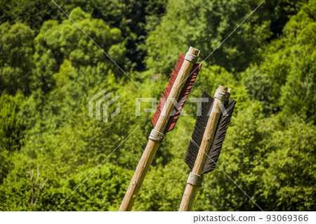 a big wooden arrows in the historical park a big wooden arrows in the historical park 93069366