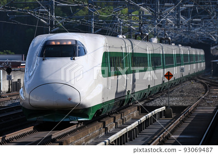 東北新幹線E2系列J66編隊山彥(200系彩色) 93069487