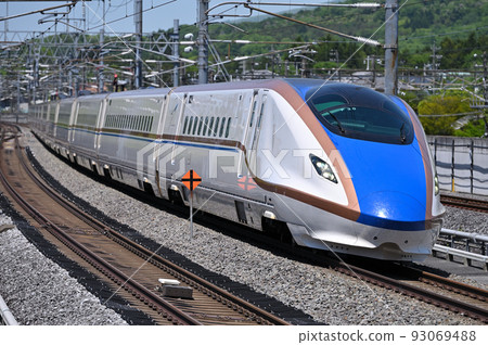 Hokuriku Shinkansen E7 Series Hakutaka 93069488