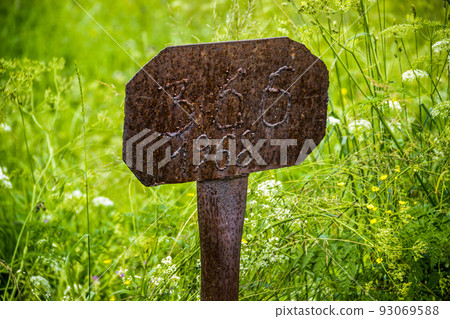 old rusty number old rusty number 93069588