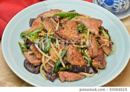 Stir-fried levanilla with wood ear fungus. Chinese food, platter, stir-fried pork liver. 93069829