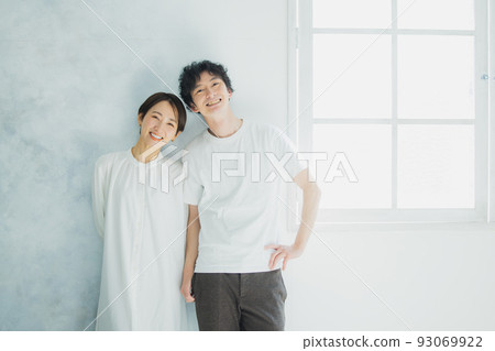 A couple A couple 93069922