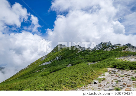 長野縣中央阿爾卑斯山的木曾駒岳 93070424