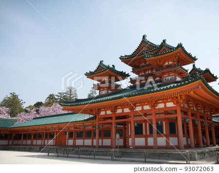 Heian Jingu Shrine Soryuro/Byakkoro, Sakyo Ward, Kyoto Prefecture 93072063