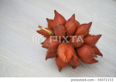 Fresh tropical fruit Salak or snake fruit Fresh tropical fruit Salak or snake fruit 93072153