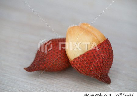 Fresh tropical fruit Salak or snake fruit Fresh tropical fruit Salak or snake fruit 93072158