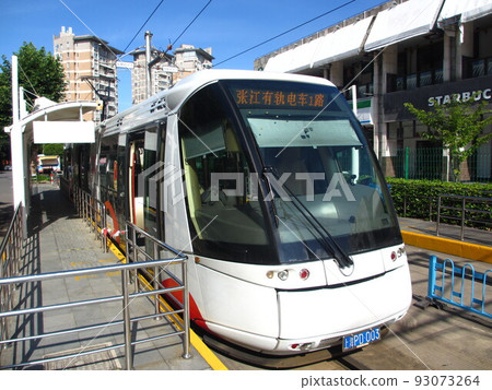 Shanghai Tram, LRT Zhangjiang Railroad Train (at Zhangjiang Hi-Tech Station) Shanghai Tram, LRT Zhangjiang Railroad Train (at Zhangjiang Hi-Tech Station) 93073264