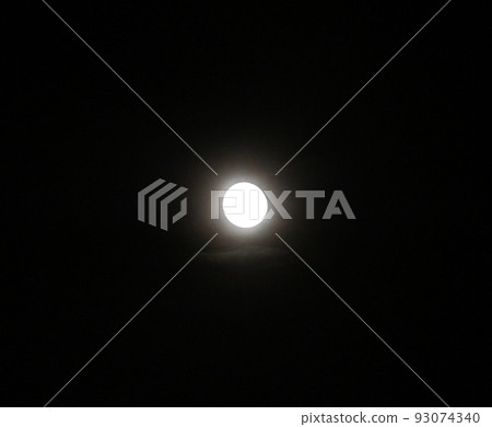 滿月的夜晚 93074340