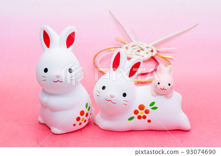 The zodiac for the 5th year of Reiwa and 2023 is the Rabbit New Year's card material for the Year of the Rabbit (Japanese style, Japanese paper, chiyogami, New Year's 93074690