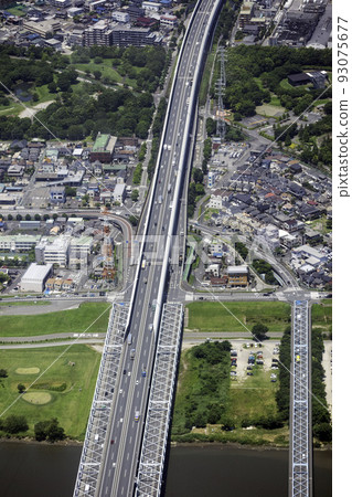 Aerial view near Katsushika Bridge on Tokyo Gaikan Expressway 93075677