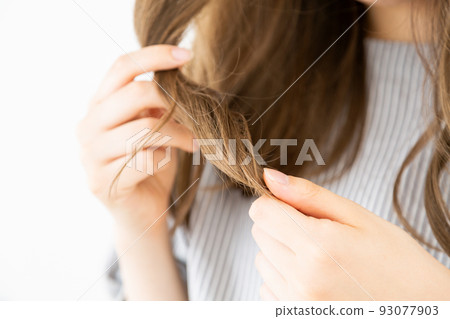 Young woman who cares about hair 93077903