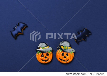 Halloween concept with cookies Halloween concept with cookies 93079204