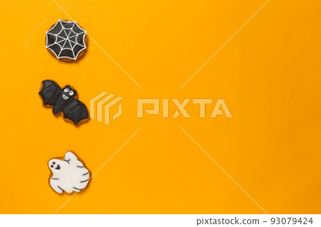 Halloween concept with cookies Halloween concept with cookies 93079424