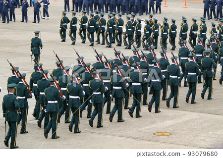 Self-Defense Force guard of honor marching 93079680