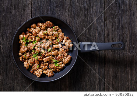 fried Italian sausage of freshly ground pork meat 93080852