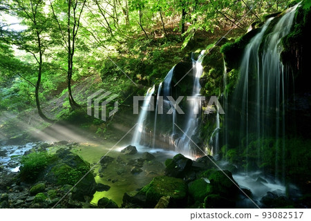 Monkey Bottle Falls Monkey Bottle Falls 93082517