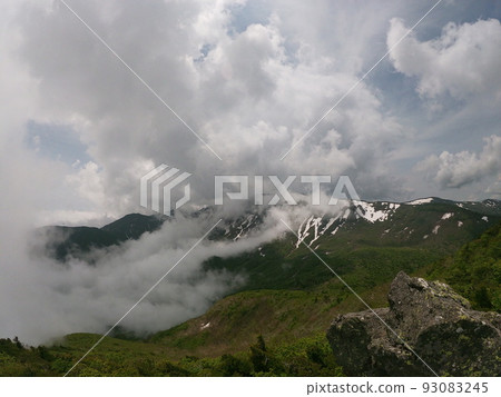 藏王之景,從牛代紅嶽山頂望向屏武岳 藏王之景,從牛代紅嶽山頂望向屏武岳 93083245