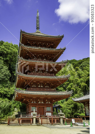 Myo-in Temple five-storied pagoda Fukuyama City, Hiroshima Prefecture 93083323