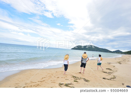 Itoshima summer vacation beach Itoshima summer vacation beach 93084669