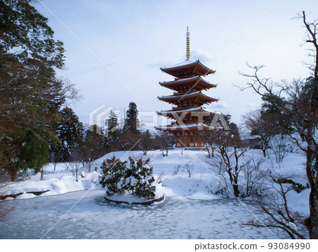 Nariai-ji Temple Five-storied Pagoda Miyazu City, Kyoto Prefecture 93084990