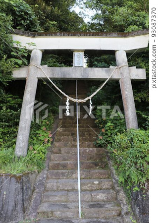 Minamisatsuma City, the approach to Oyamami Shrine Minamisatsuma City, the approach to Oyamami Shrine 93087370