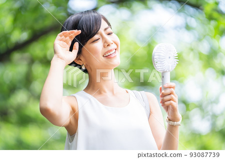 無袖女電風扇帶方便電風扇 女商人 商人 無袖女電風扇帶方便電風扇 女商人 商人 93087739