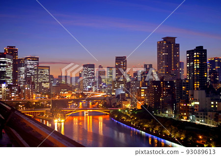 中之島的黃昏 中之島的黃昏 93089613