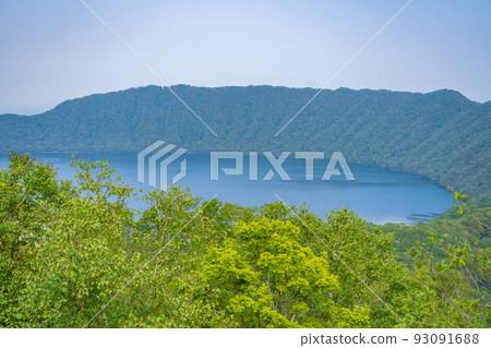 從登別熊公園看到的九多拉湖(北海道登別市) 從登別熊公園看到的九多拉湖(北海道登別市) 93091688