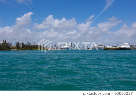 Bayside Marina in Miami, Florida USA Bayside Marina in Miami, Florida USA 93093237