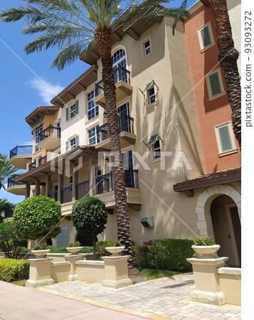 Lauderdale-By-The-Sea. Tipical apartment at beach in Florida on a beautiful sumer day. 93093272