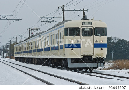 Nippo Main Line Nittahara - Minamiyukibashi JR Kyushu 415 series FM516 formation (Minami Fukuoka) Nippo Main Line Nittahara - Minamiyukibashi JR Kyushu 415 series FM516 formation (Minami Fukuoka) 93093307