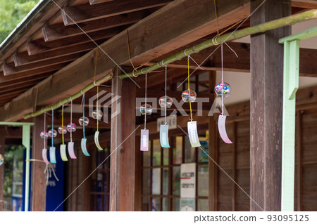 Wind chimes of the eaves Wind chimes of the eaves 93095125