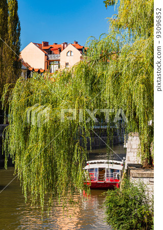 Slovenia Ljubljana Old Town and New Town along the Ljubljanica River Slovenia Ljubljana Old Town and New Town along the Ljubljanica River 93096852