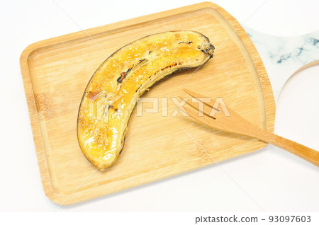 grilled bananas grilled bananas 93097603