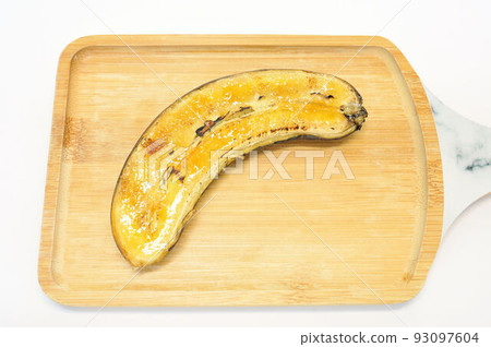 grilled bananas grilled bananas 93097604