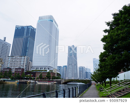 Minato Mirai 93097929