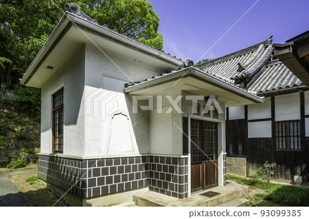 Entsuji Treasure Museum Ryokan Memorial Museum Kurashiki City, Okayama Prefecture 93099385