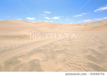 Huacachina desert and oasis, tourist destination in Peru, South America Huacachina desert and oasis, tourist destination in Peru, South America 93099758